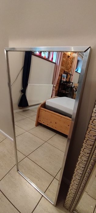 Duże lustra, lustro, w ramie.