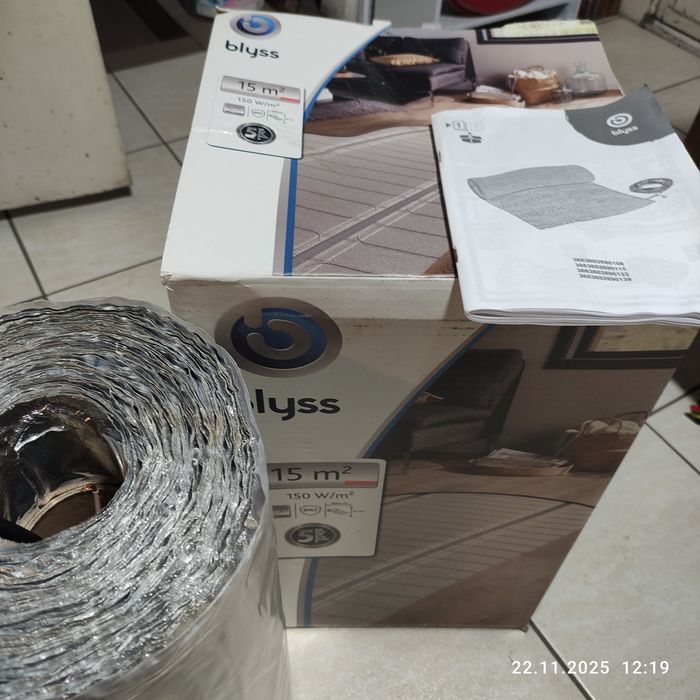 Mata grzejna pod panele Blyss 15m2