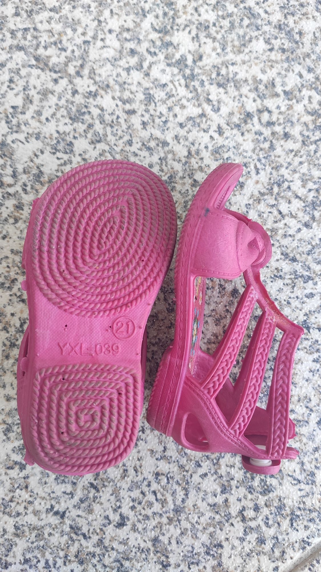 Sandálias rosa, bebé tamanho 20/21