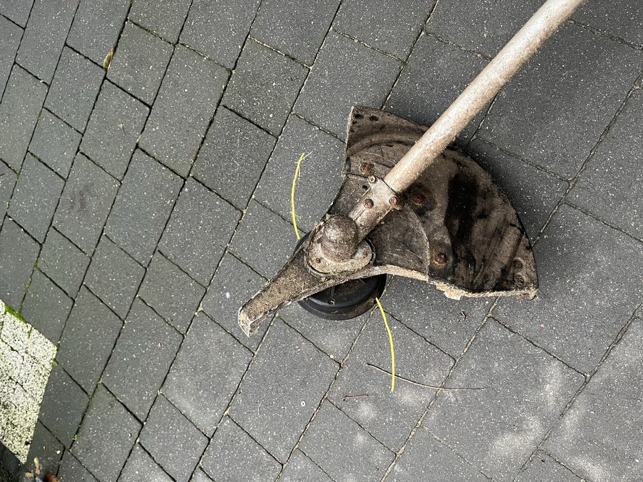 spalinowa kosiarka żyłkowa