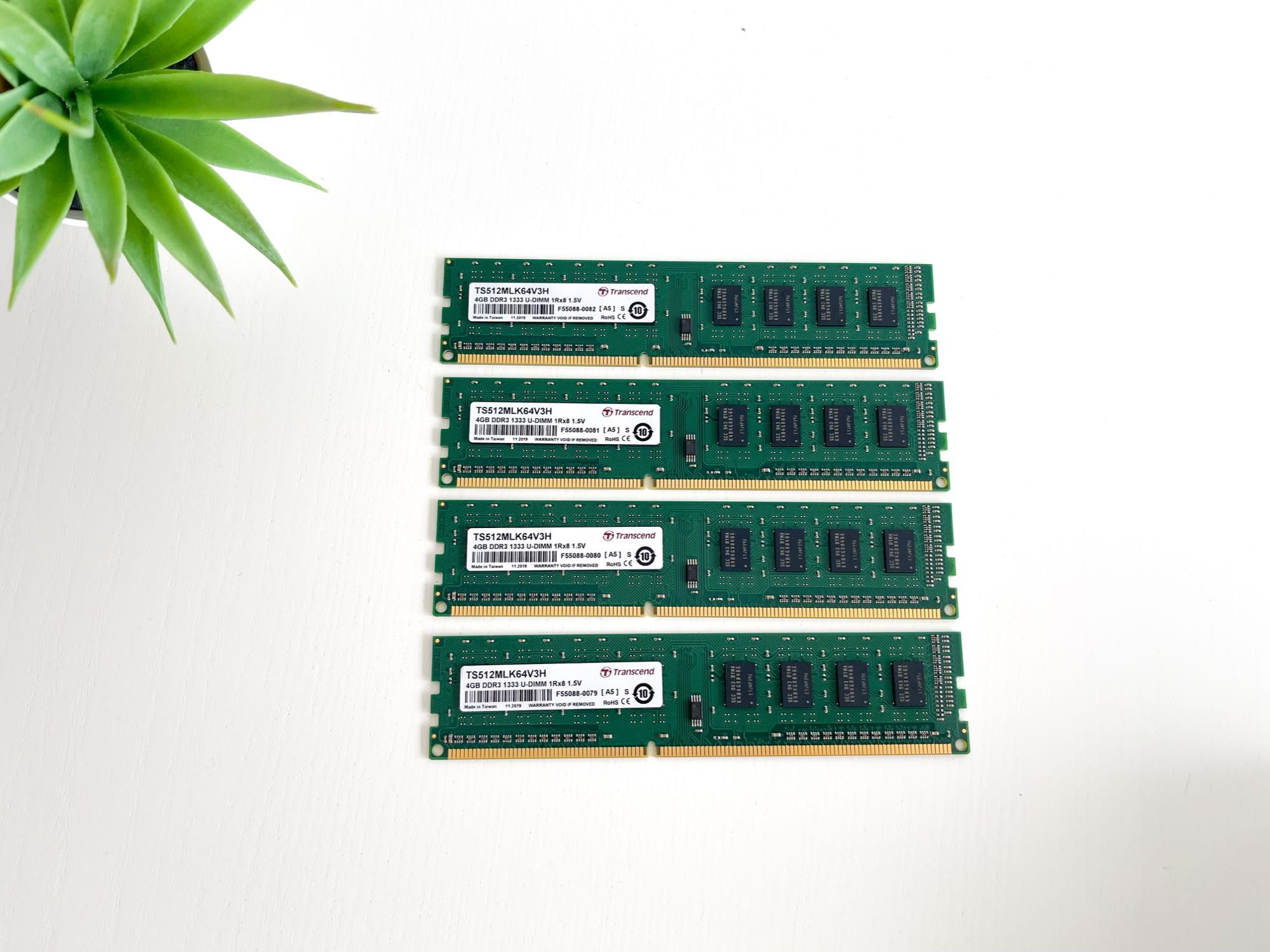 Memórias 4GB DDR3 1333 - NOVAS