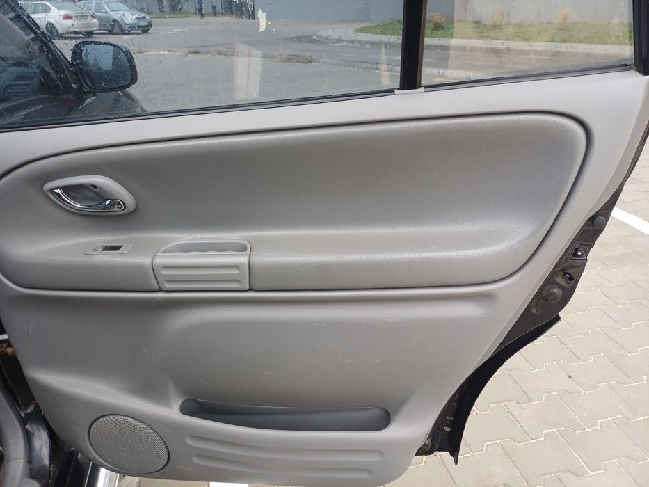 Suzuki Grand Vitara XL-7 2005 р. • Газ/Бензин • Автомат • 2.7 л