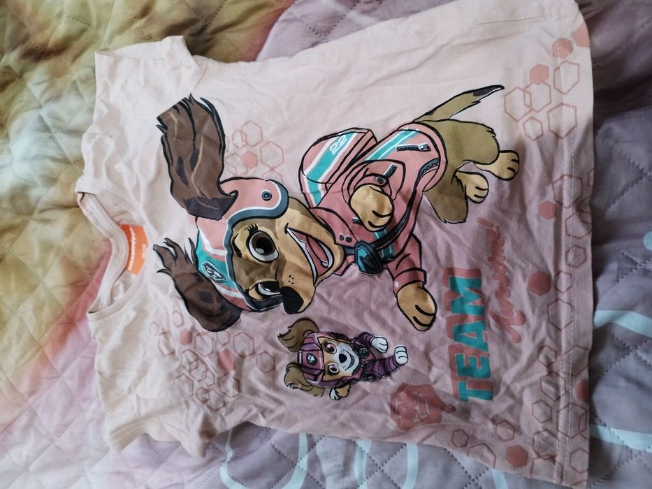 Paka 110/122 bluzek na krótki rękaw dziewczynka