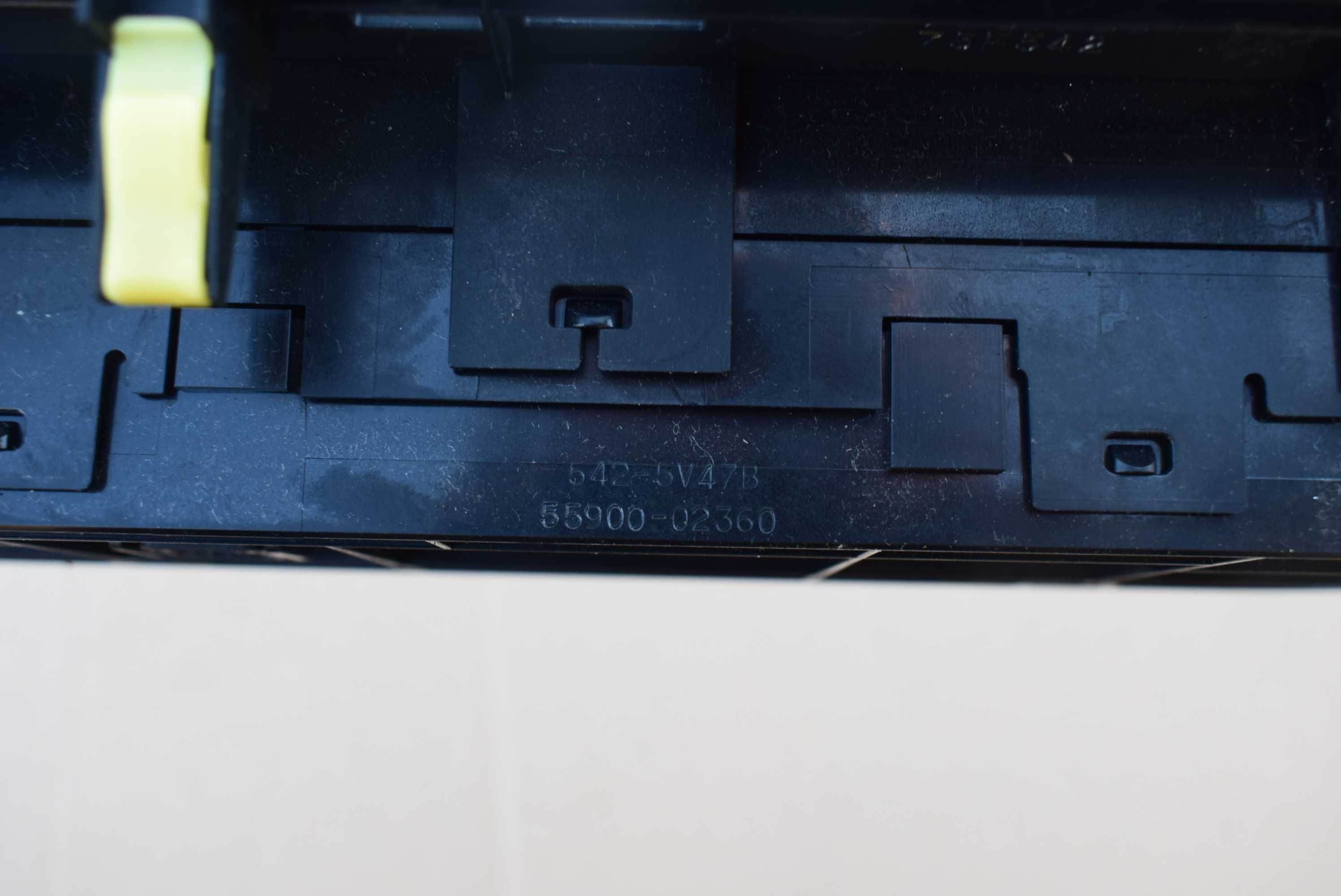 panel nawiewu klimatyzacji TOYOTA AURIS II 2 .13-16r.