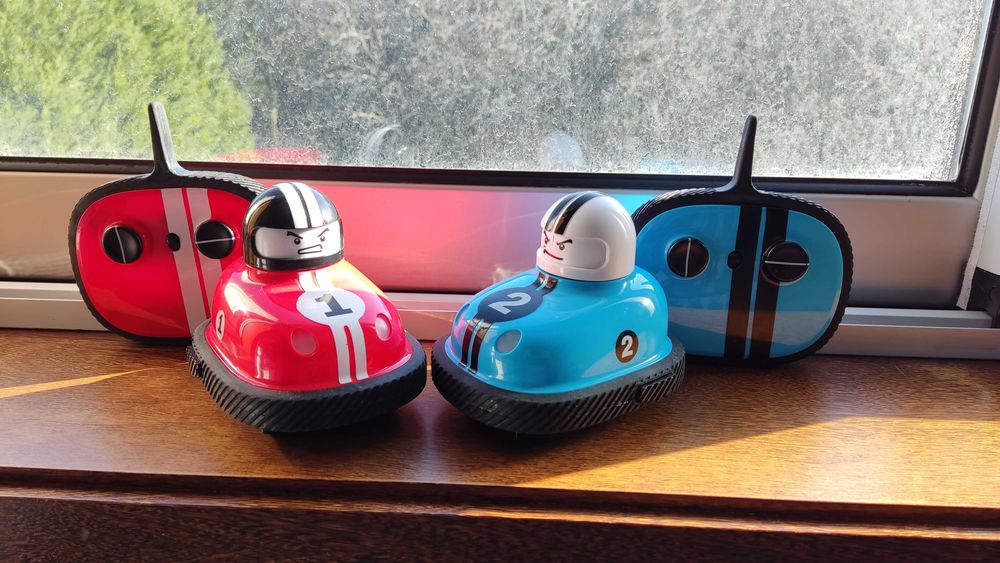 Carrinhos de choque telecomandados