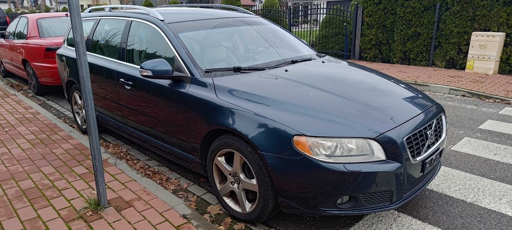 Volvo v70 III 2.4 d5 185km, AWD Manual