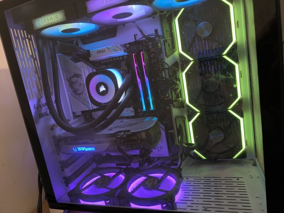 PC + monitor+ teclado gamer ryzen 7 9800x3D Rtx 4060ti 32GB RAM 6000mh