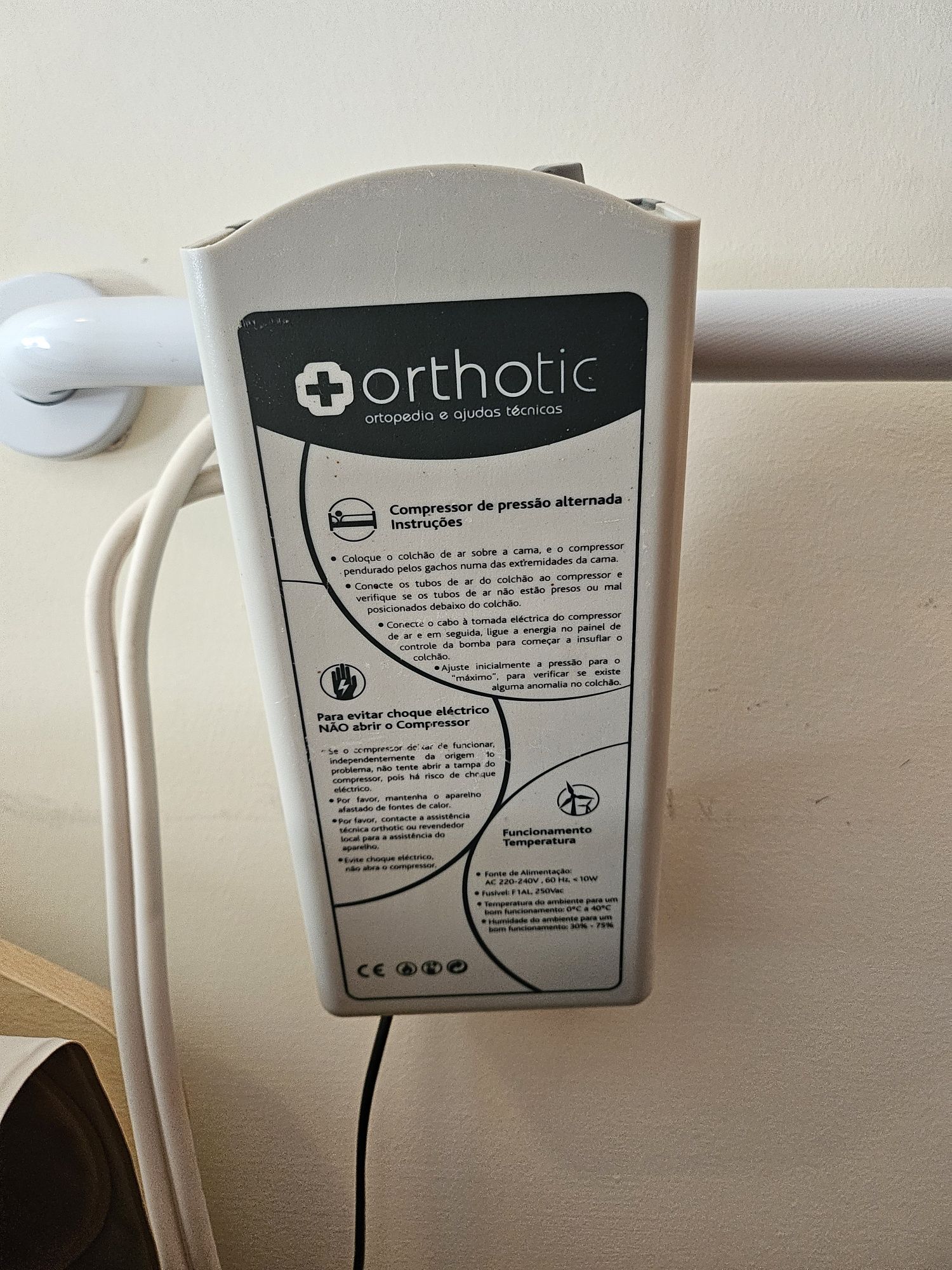 Cama Articulada Elétrica com Comando + Colchão Anti-Escaras