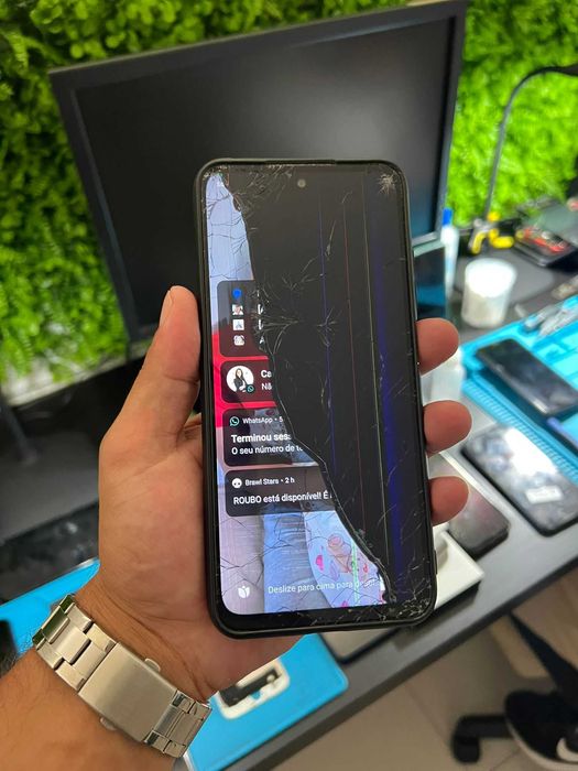 Reparação telemóveis tablets smartwatches de todas as marcas