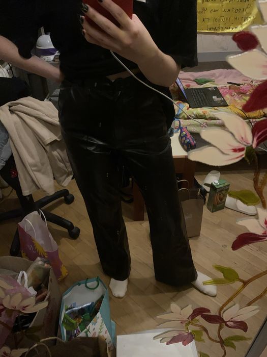 Шкіряні штани з високою посадкою