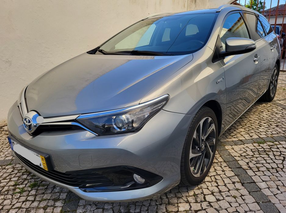 Toyota Auris Touring Sports 1.8 HSD Confort