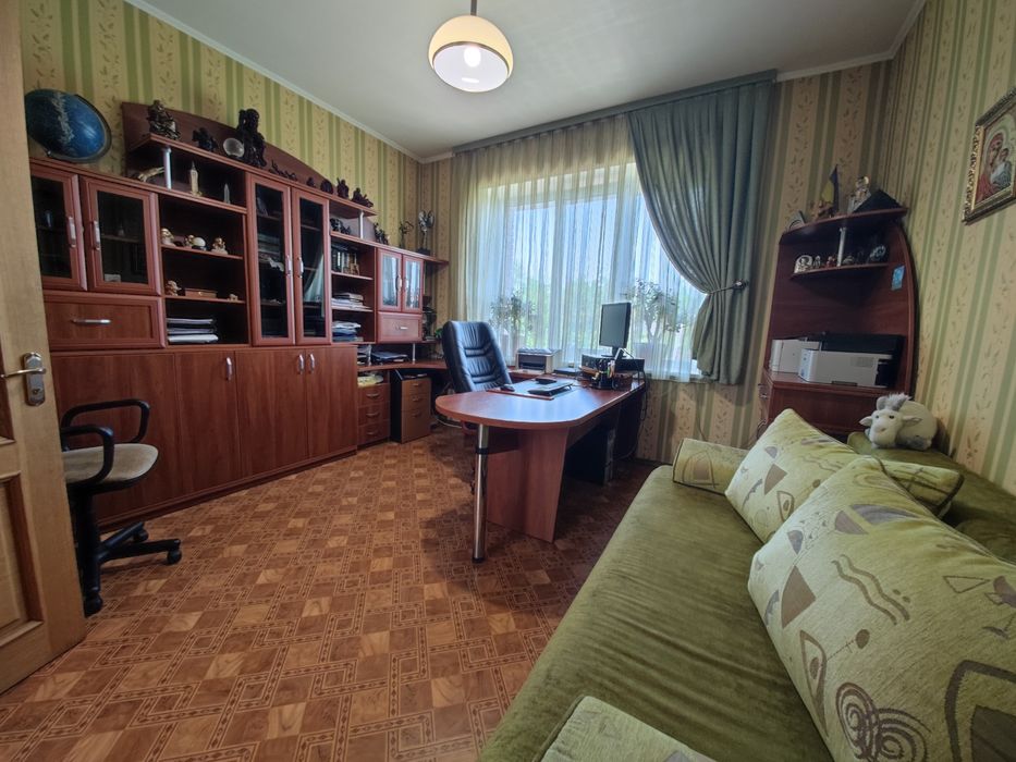 Продам шикарный дом Клочко, Калиновая, Юбилейный