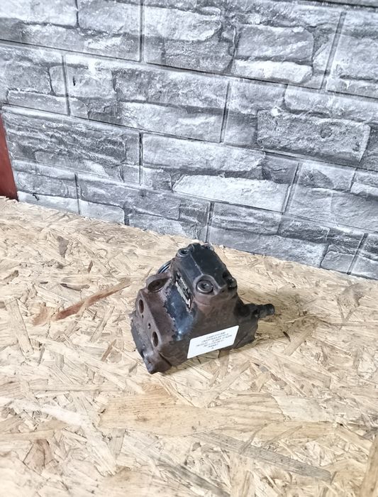 тнвд топливний насос A 611 070 05 01 Mercedes 2.2 dci