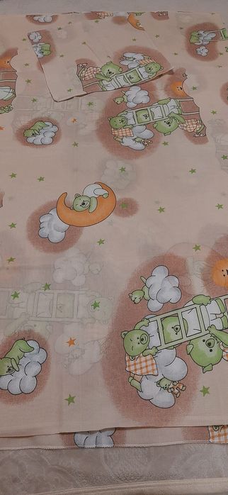 Дитячий набор постільної білизни в ліжечко