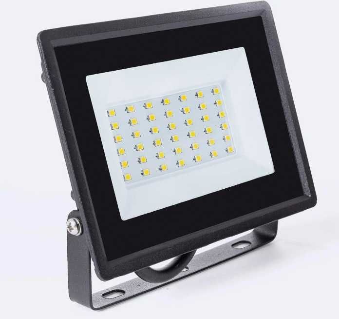 Focos Led Profissionais (residenciais, campos de futebol)