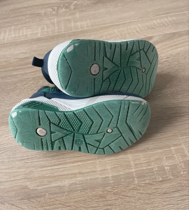 Granatowe adidasy r.26 Bekkin