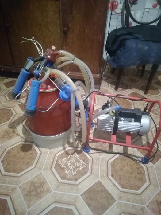 Продам дойльний апарат  7500+торг