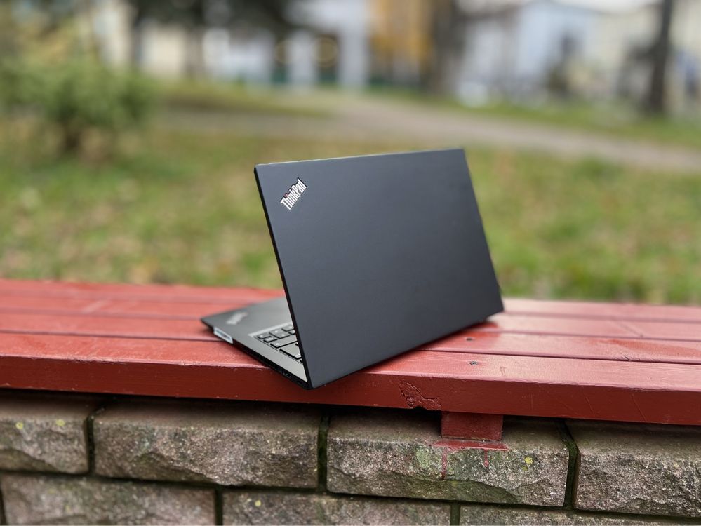 Ноутбук Lenovo ThinkPad X13/Ryzen 5PRO 4650U/16GB/256GB/13.3" FHD IPS