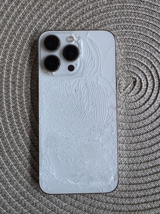 IPhone 13 pro 128 гб памяти