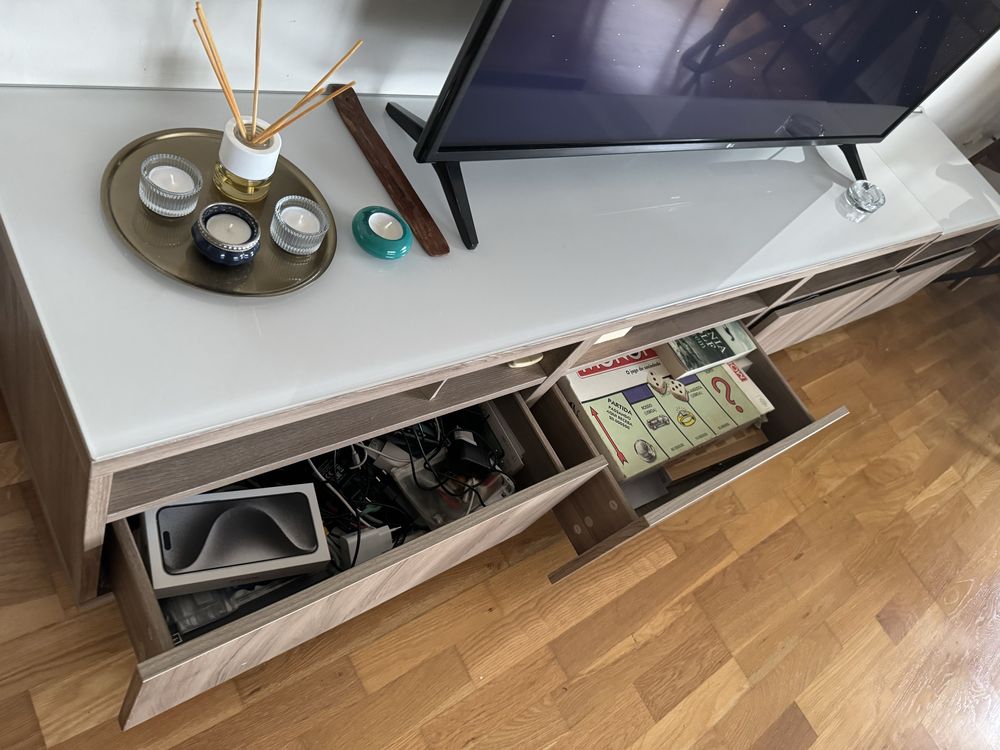 Moveeis TV Ikea 2,40x40x40