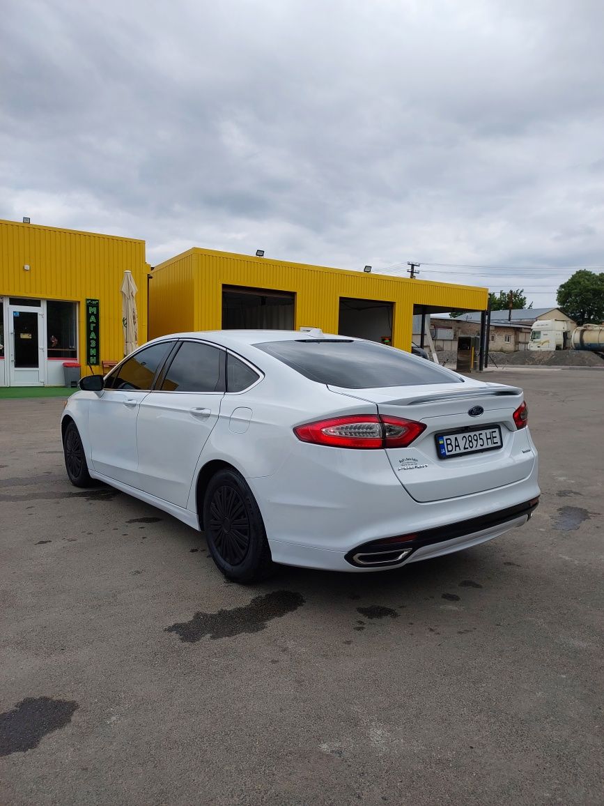 Продам Ford Fusion на хорошей комплектации