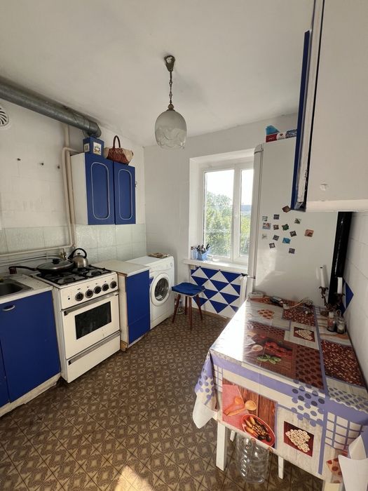 Продам однокімнатну квартиру проспект Слобожанський