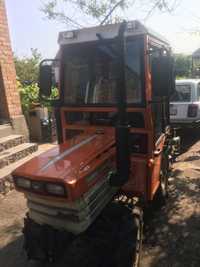 Kubota B1400 з фрезою і документами