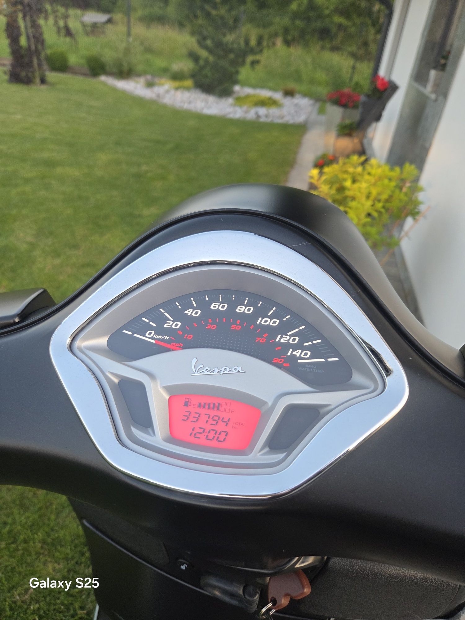 VESPA Super Sport GTS 300 Akrapovic