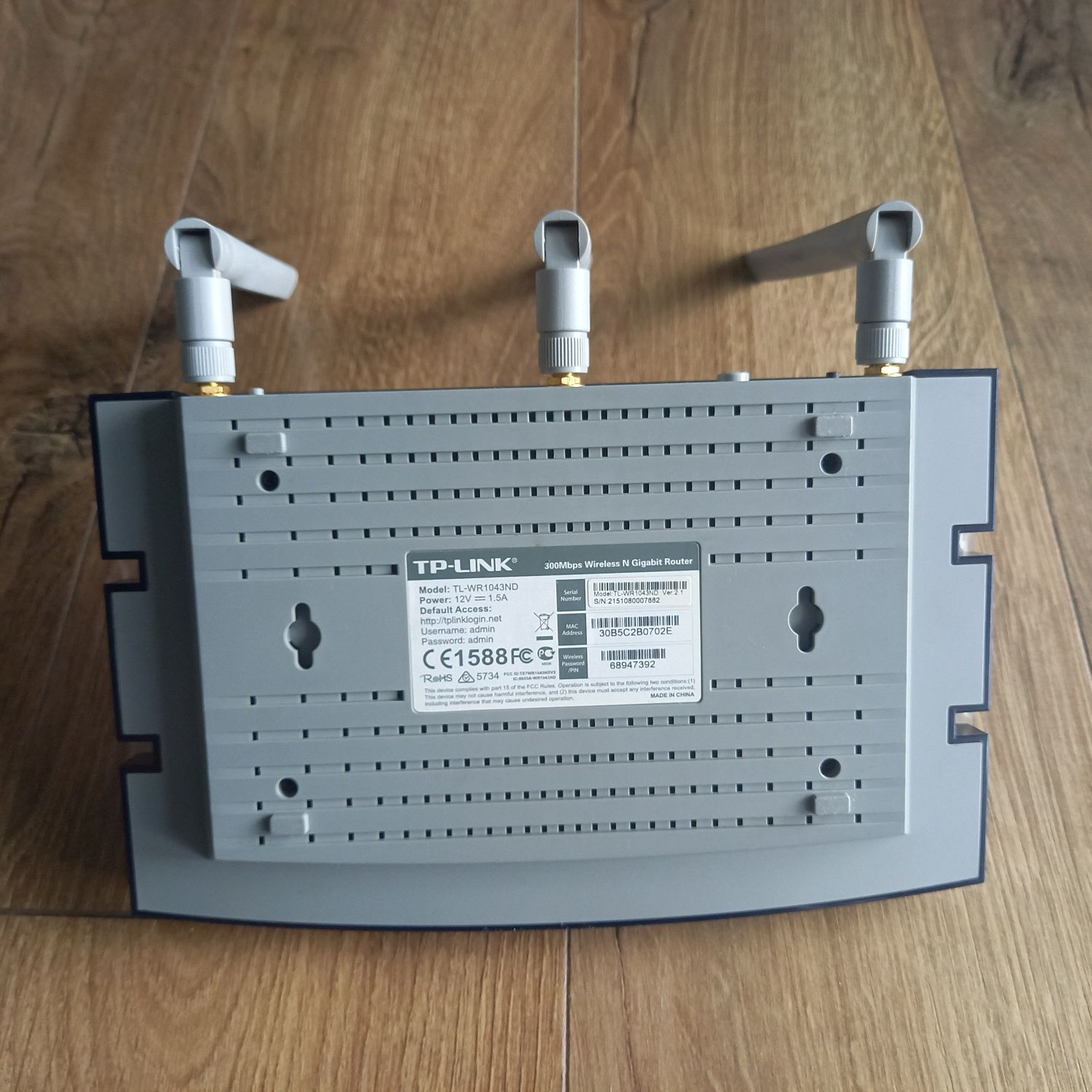 Router TP-LINK 1043ND