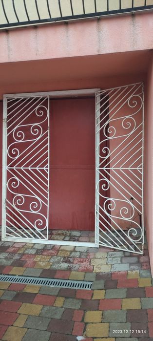 Двері ковані б/у