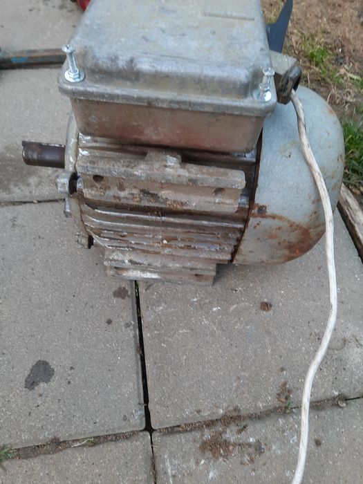 Silnik elektryczny 1.5kw 230v