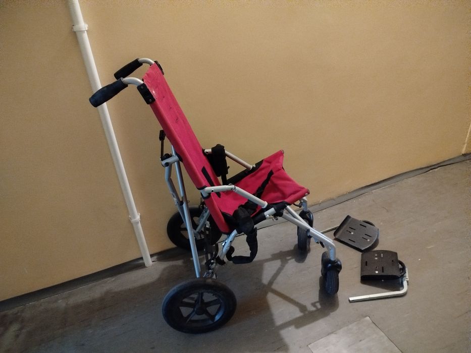 wózek dla niepełnosprawnego(każdego zainteresowanego proszę o kontakt)