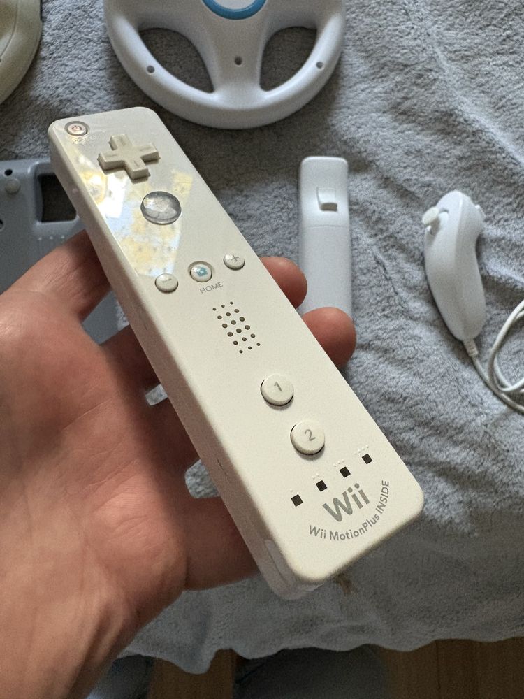 Sprzedma gry i akcesoria do Nintendo Wii