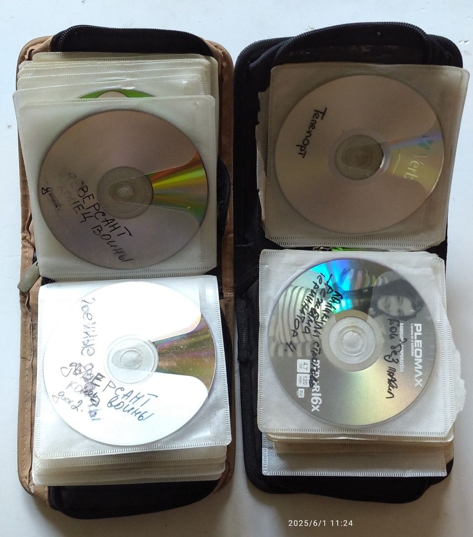 Продам видеокассеты и DVD с записями
