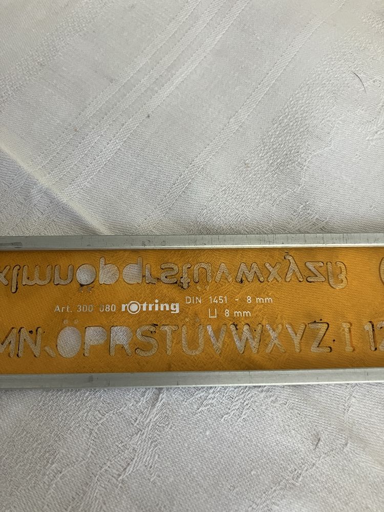 Szablony do pisma technicznego Rotring