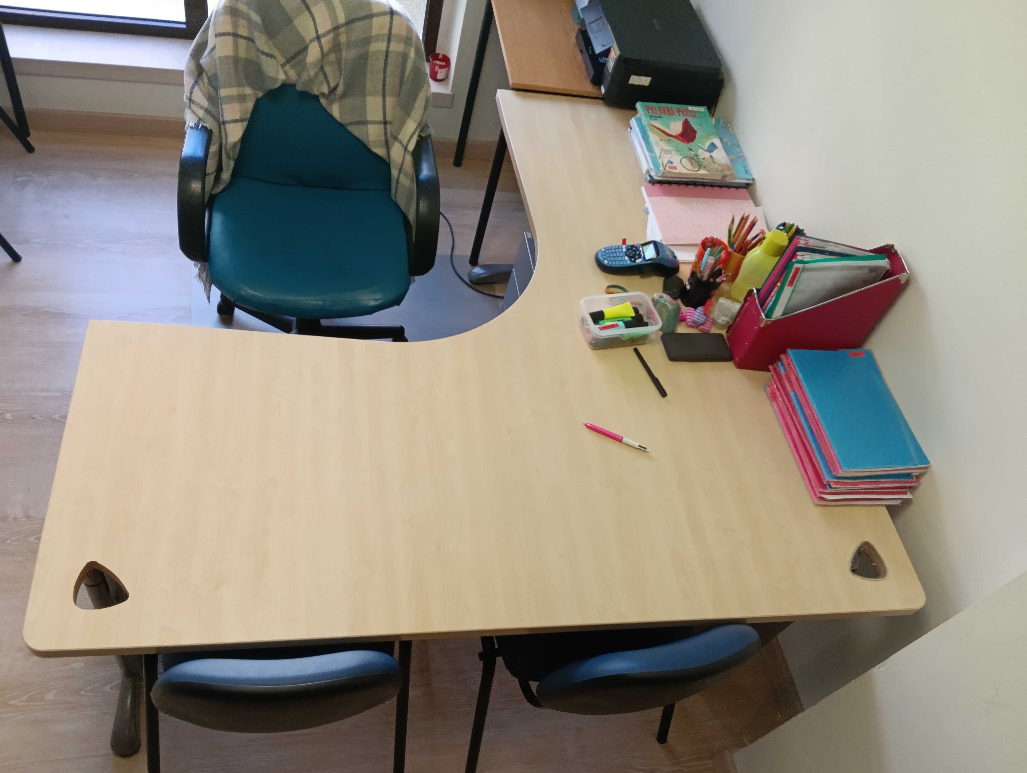 Mobiliário Escritório STEELCASE Mesa grande em L com bloco de gavetas