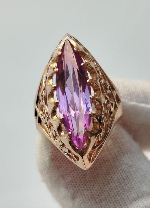 Золотое кольцо СССР с Александритом Золота радянська каблучка