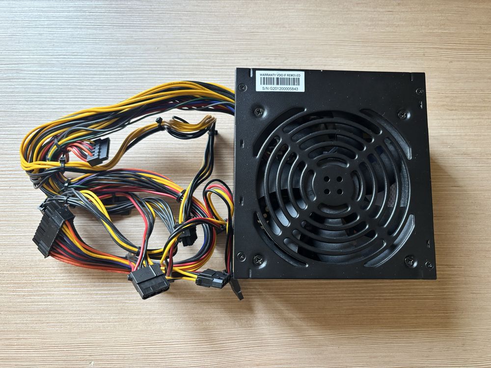 Блок питания QUBE 600W 80+ QBC-GPS600A12