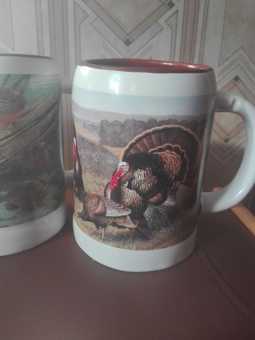 Kufle do piwa z gliny