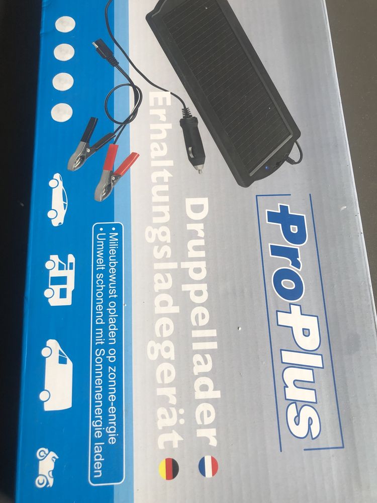 Ładowarka solarna 12V do podtrzymania akumulatora