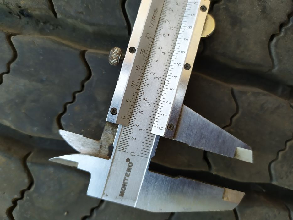 Грузовая резина шины Deestone 315/80 R22.5 руль 12 мм доставка помощь