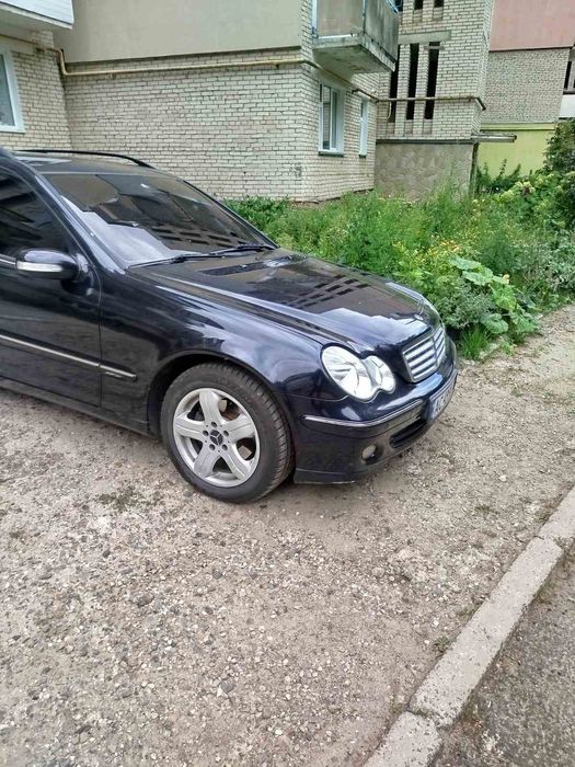 Продам авто Mersedes-bens  c- class 2006