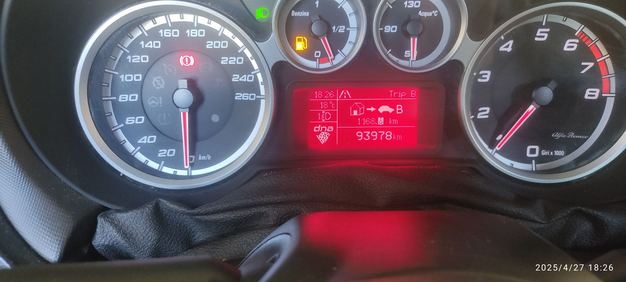 Alfa Romeo MITO 0.9 TWINAIR 105 CV(2014) – 93.000 KM Nacional