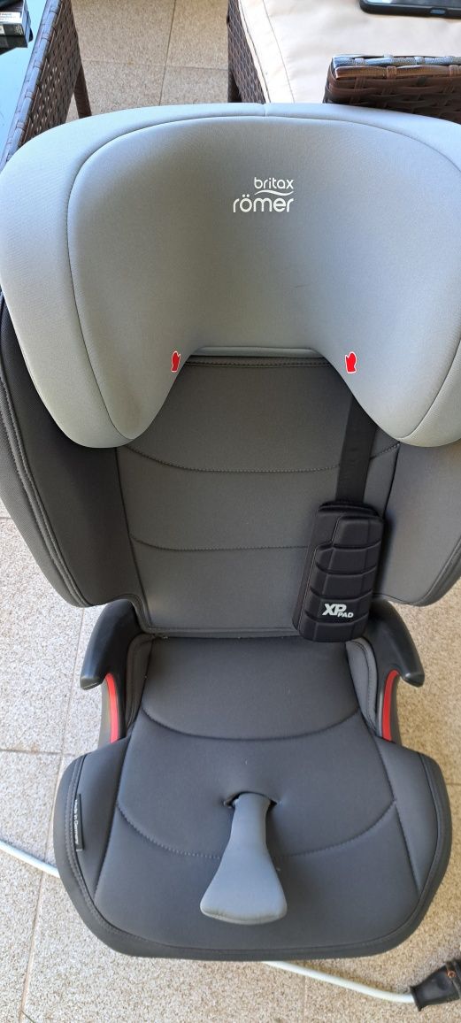 Автокрісло Britax Römer Kidfix 3s