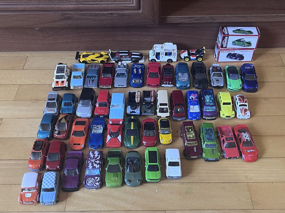 Продам моделі Hot Wheels, Matchbox, Welly, Cararama, Majorette