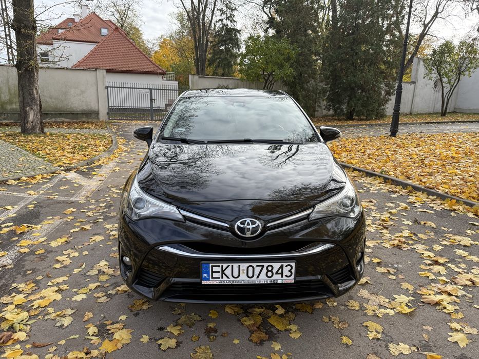 Sprzedam Toyotę Avensis 1.8 2015r.