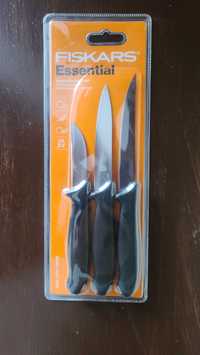Набор ножей (3 шт) для чистки овощей Fiskars Essential (Finland) новое