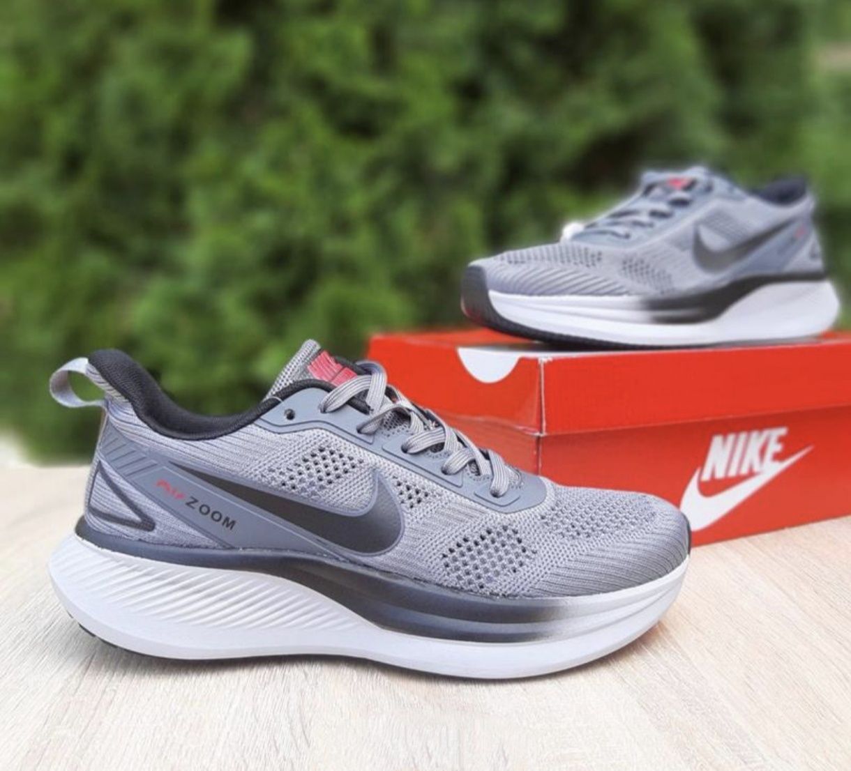 Стильні чоловічі кросівки Nike
