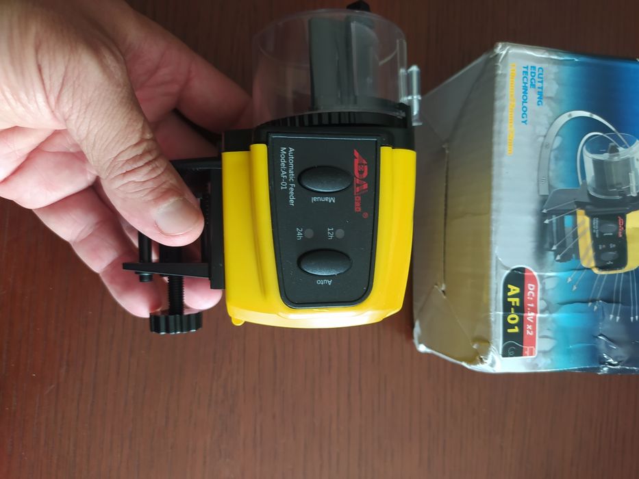 Alimentador automático aquário