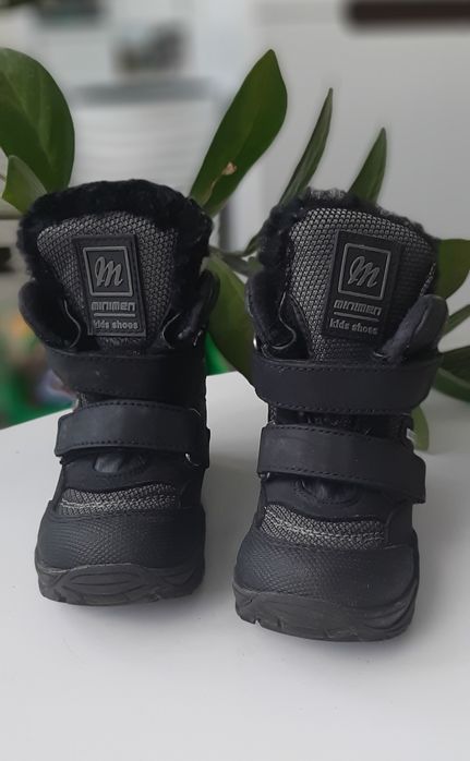 Продам зимние сапожки Minimen